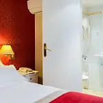 Austin's Arts Et Metiers Hotel 3*