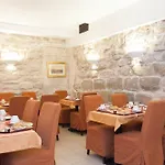 Hotel Austin's Arts Et Metiers
