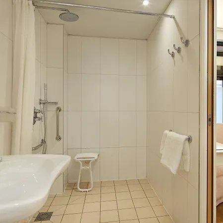 Austin's Arts Et Metiers Hotel 3*