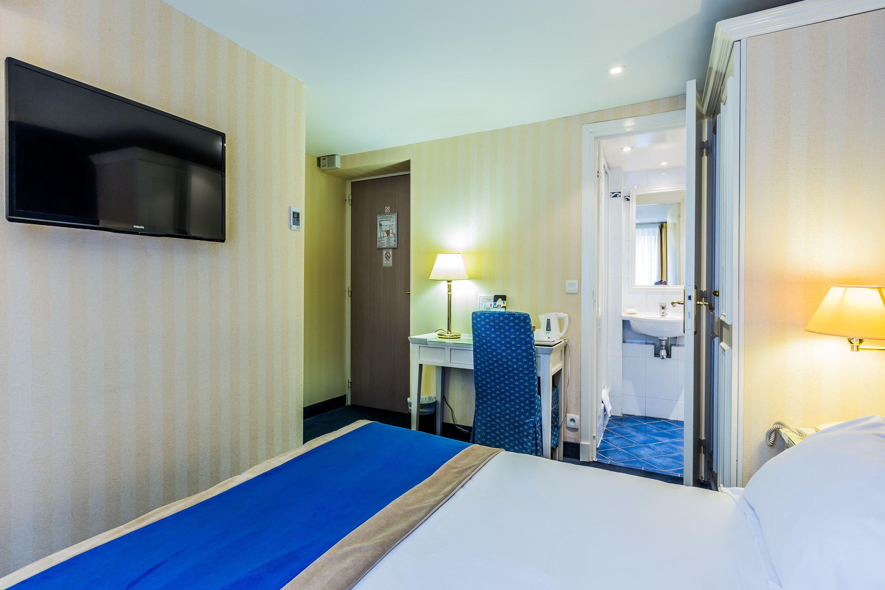 Austin's Arts Et Metiers Hotel