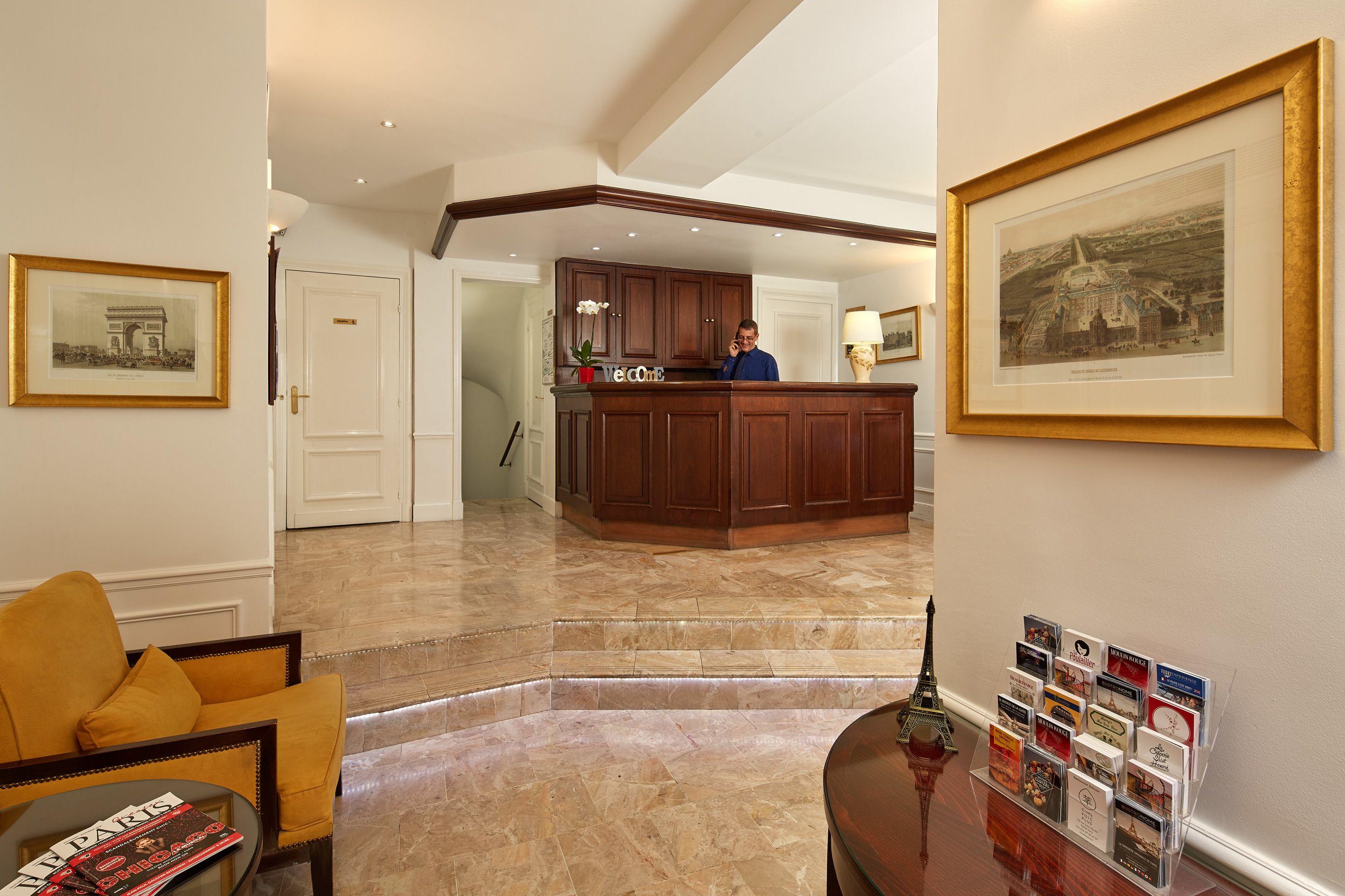 Hotel Austin's Arts Et Metiers 3*