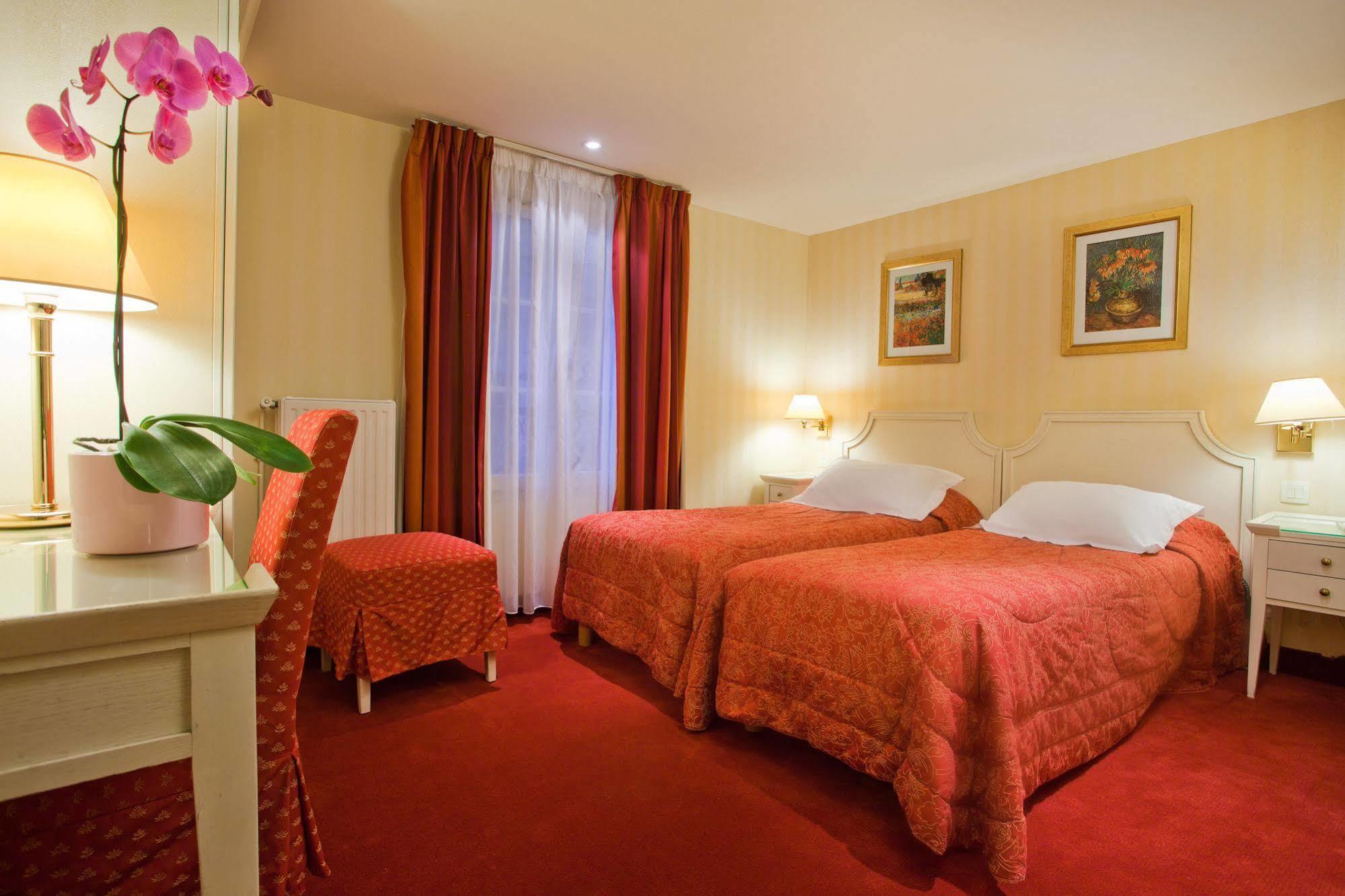 Austin's Arts Et Metiers Hotel 3*